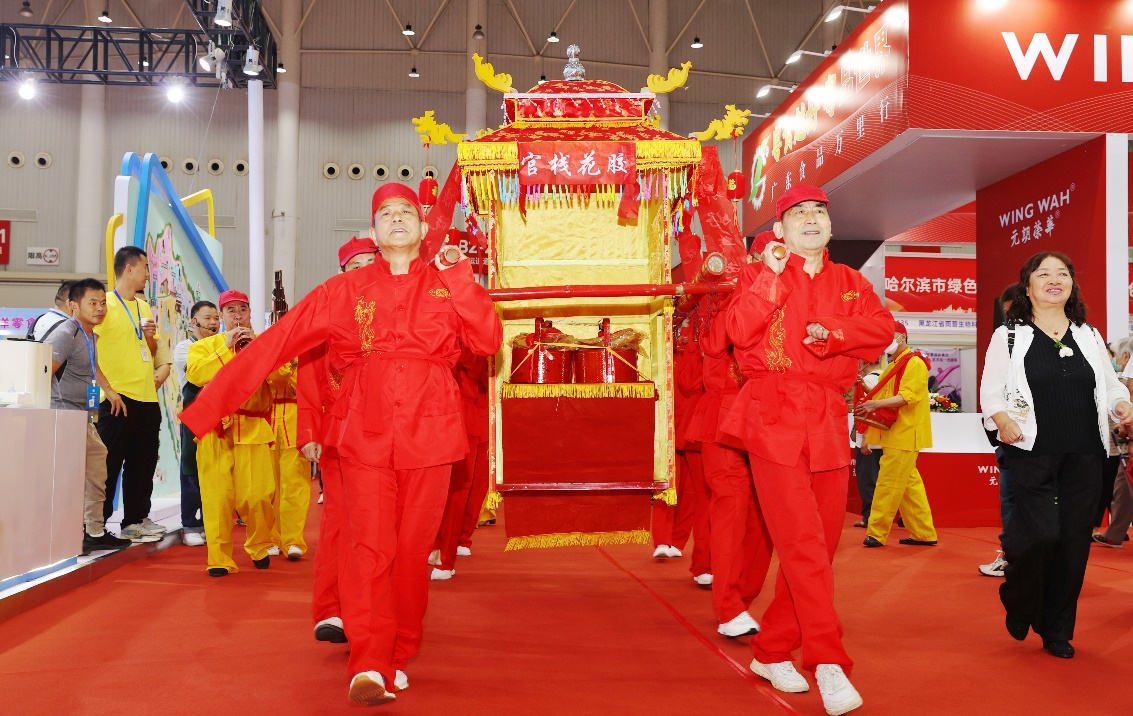 食博会上花胶“c位”出道:传统滋补品焕新,企业“争”鲜成趋势