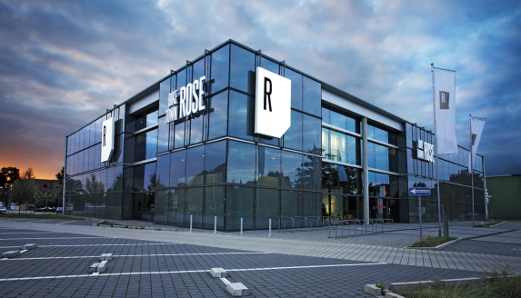 疯狂体育牵手德国百年品牌rose自行车将开启预订